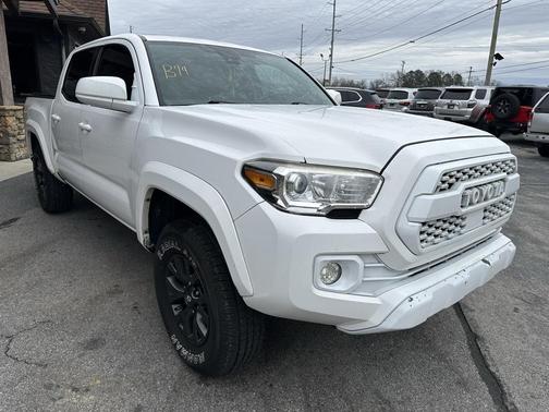 2020 Toyota Tacoma SR5