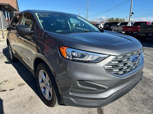 2022 Ford Edge SE