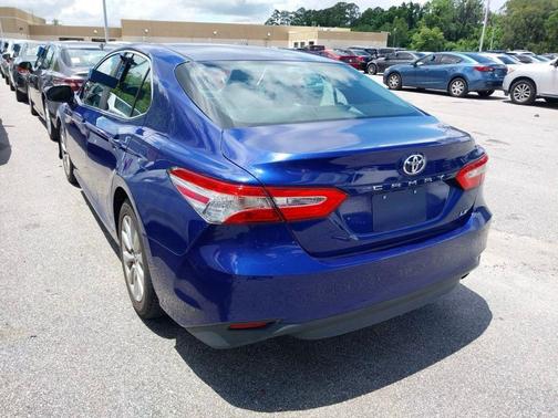 Blue 2018 Toyota Camry LE
