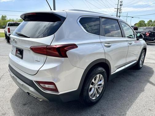 2019 Hyundai SANTA FE SE 2.4