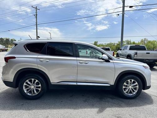 2019 Hyundai SANTA FE SE 2.4