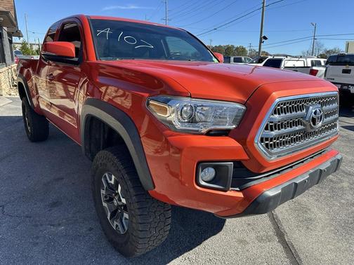 2017 Toyota Tacoma Base