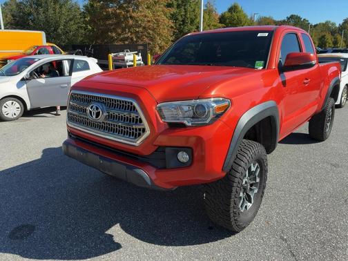 2017 Toyota Tacoma Base