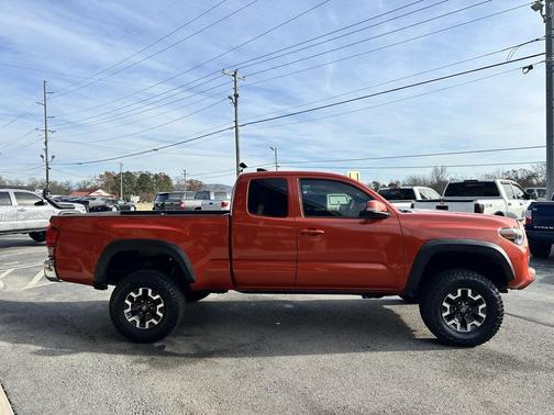 2017 Toyota Tacoma Base