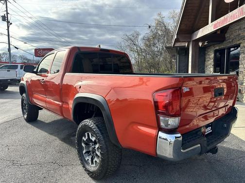 2017 Toyota Tacoma Base