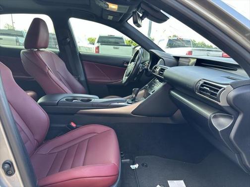 2017 Lexus IS 300 Base