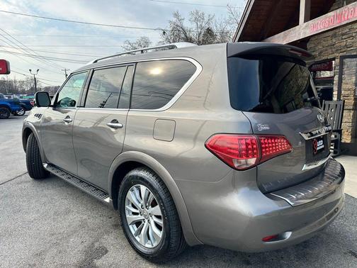 2016 INFINITI QX80 Base