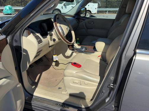 2016 INFINITI QX80 Base