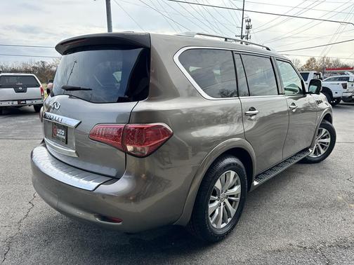 2016 INFINITI QX80 Base