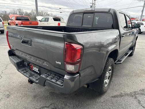 2019 Toyota Tacoma SR