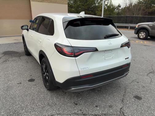 2023 Honda HR-V 2WD Sport