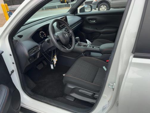 2023 Honda HR-V 2WD Sport