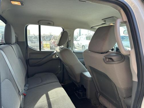 2014 Nissan Frontier SV