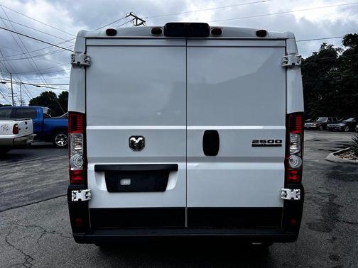 Bright White Clearcoat 2025 RAM ProMaster 2500 Tradesman