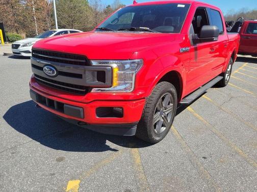 Race Red 2018 Ford F-150 XLT Truck