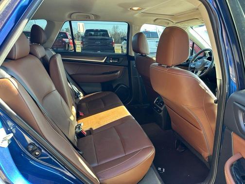 2017 Subaru Outback 2.5i Touring