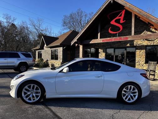 2013 Hyundai Genesis Coupe 3.8 Grand Touring