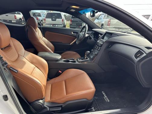 2013 Hyundai Genesis Coupe 3.8 Grand Touring