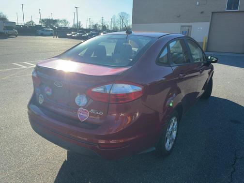 2016 Ford Fiesta SE