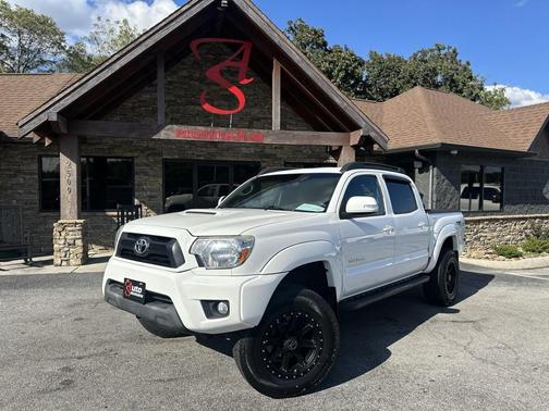 2015 Toyota Tacoma Base