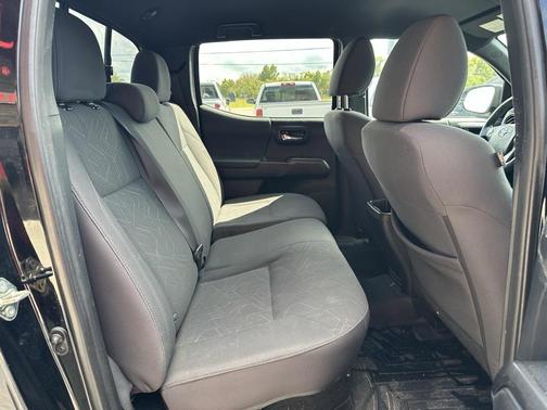 2016 Toyota Tacoma Base