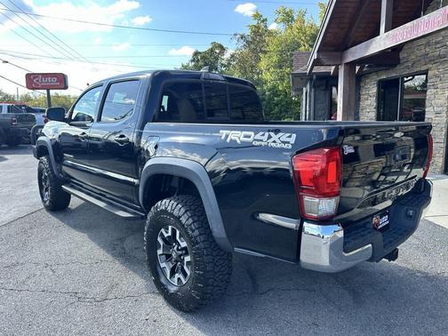 2016 Toyota Tacoma Base