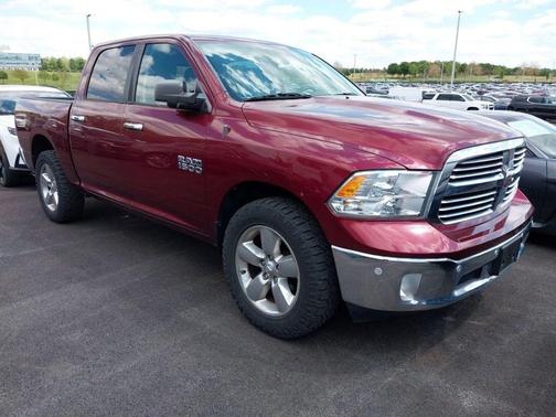 Delmonico Red Pearlcoat 2016 RAM 1500 Big Horn