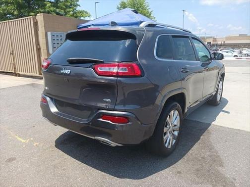 2018 Jeep Cherokee Overland