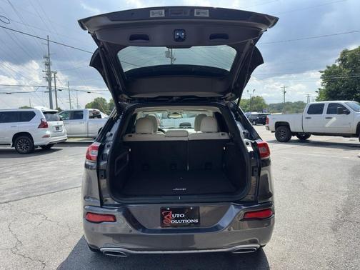 2018 Jeep Cherokee Overland