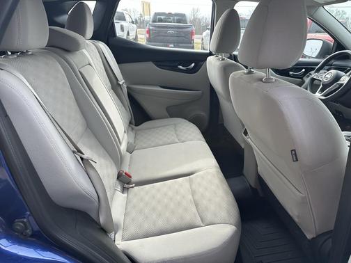 2018 Nissan Rogue Sport SV