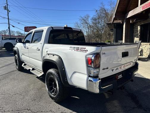 2017 Toyota Tacoma SR5