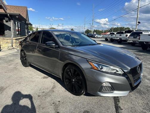 2020 Nissan Altima SR VC-Turbo FWD