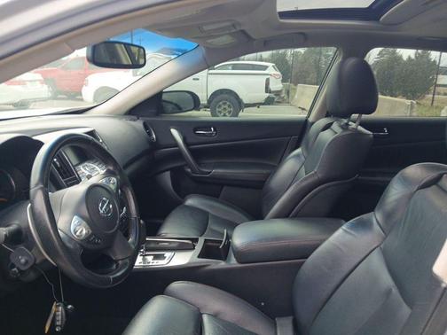 2010 Nissan Maxima SV