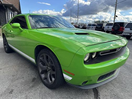 2017 Dodge Challenger SXT