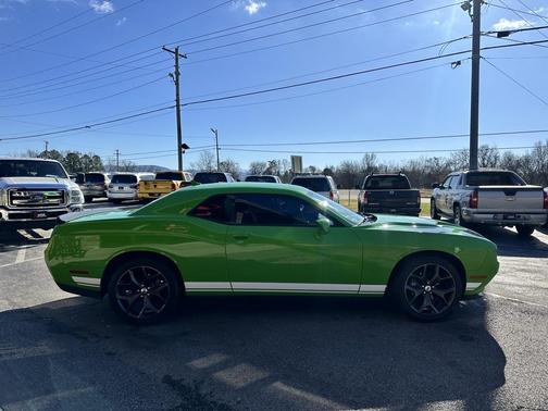 2017 Dodge Challenger SXT