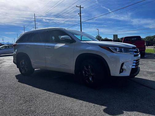 Blizzard Pearl 2017 Toyota Highlander Limited Platinum