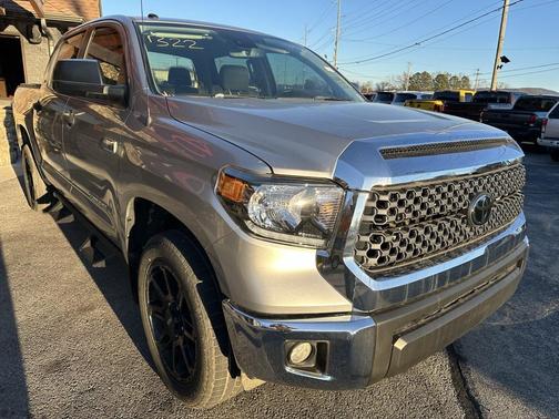 2018 Toyota Tundra SR5