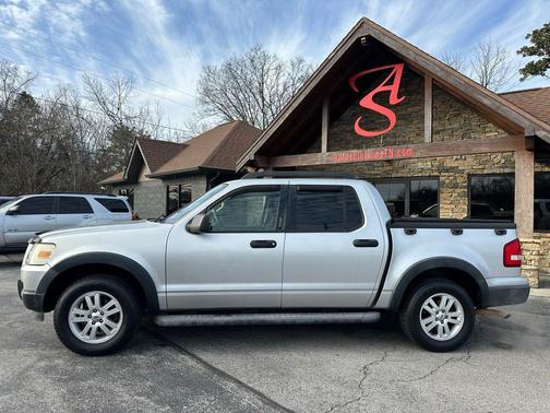 2010 Ford Explorer Sport Trac XLT