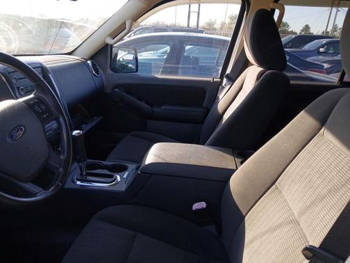 2010 Ford Explorer Sport Trac XLT