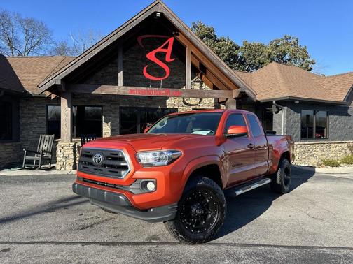 2016 Toyota Tacoma SR5