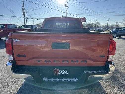 2016 Toyota Tacoma SR5