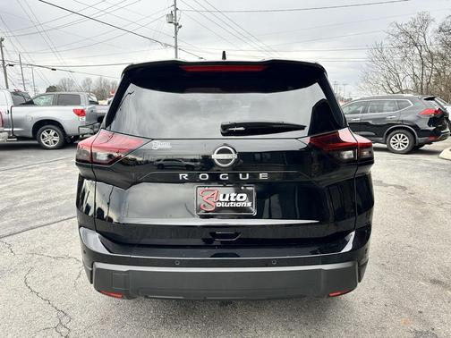 2025 Nissan Rogue S