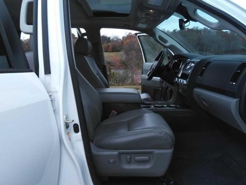 2021 Toyota Sequoia Limited