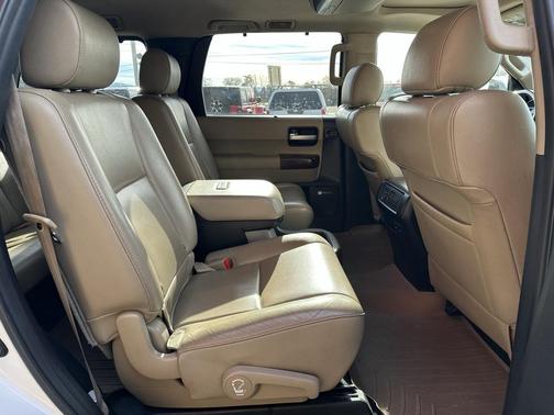 2013 Toyota Sequoia Platinum