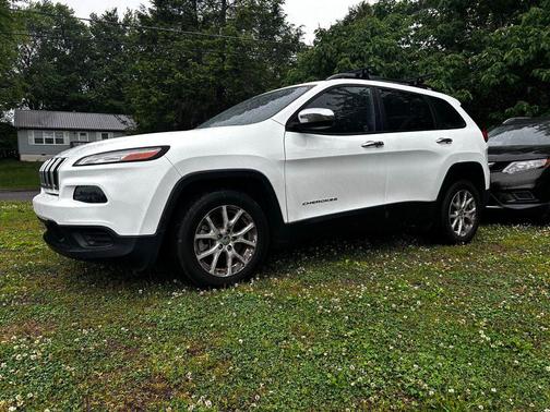 Bright White Clearcoat 2016 Jeep Cherokee Sport