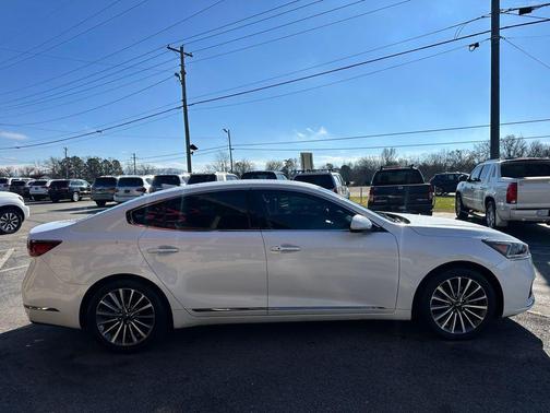 2017 Kia Cadenza Premium