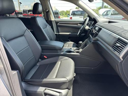2021 Volkswagen Atlas 3.6L SE w/Technology