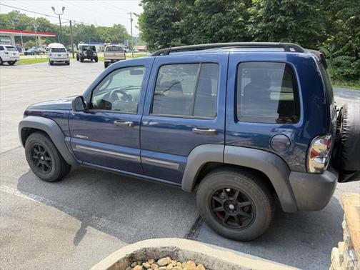 2004 Jeep Liberty Sport