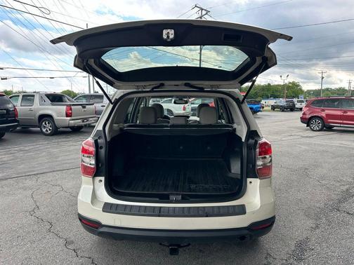 Satin White Pearl 2015 Subaru Forester 2.5i Premium