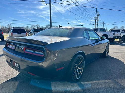 2015 Dodge Challenger SRT 392